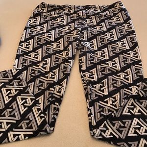 Lularoe leggings.